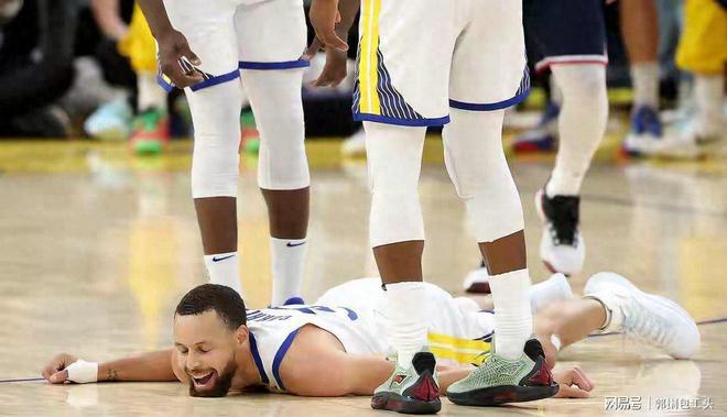 赛前荷甲焦点战，夏洛特黄蜂豪取连胜，更衣室稳定，赛季目标并未改变的简单介绍